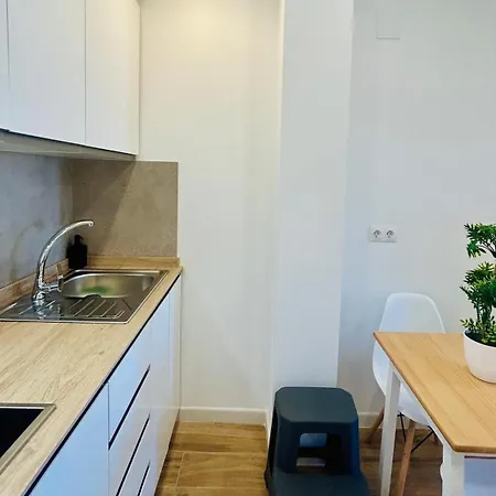 Chic Premiere Apartment *